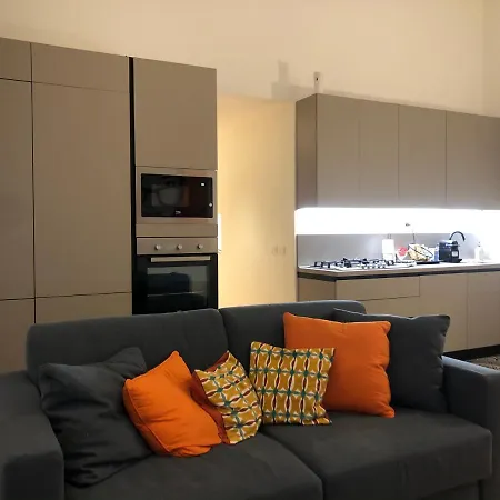 Opera Luxury Rosmini 아파트