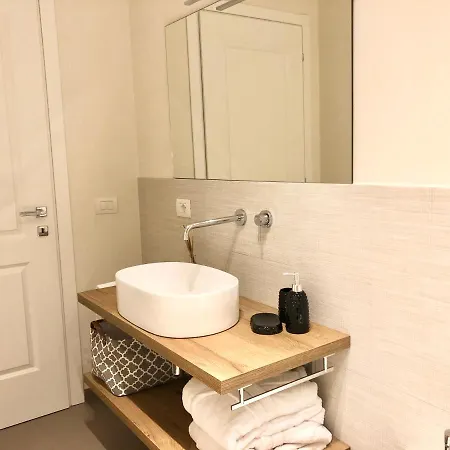 Opera Luxury Rosmini *