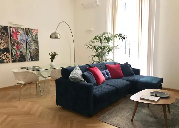 Opera Luxury Rosmini شقة